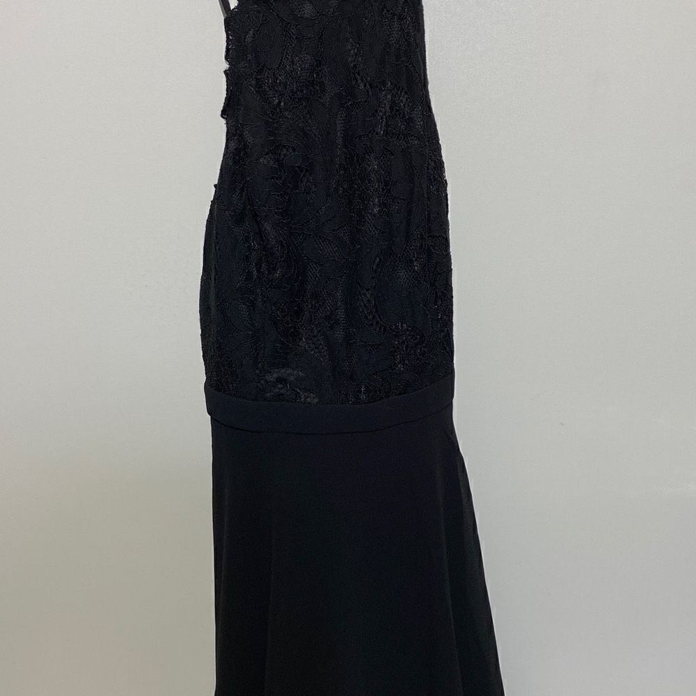 Lulus Women's Black Strappy Laced Mesh Fit & Flare Gown Size M NWT